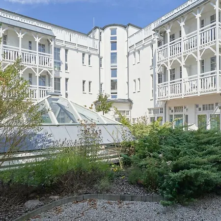 Seepark Fuer 3 Personen Apartment Sellin (Rugen)